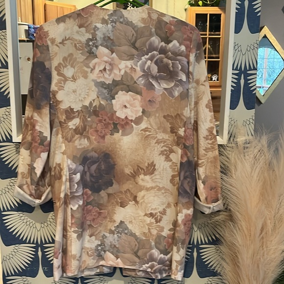 Vintage 80’s 90’s Floral Blazer - Picture 3 of 10